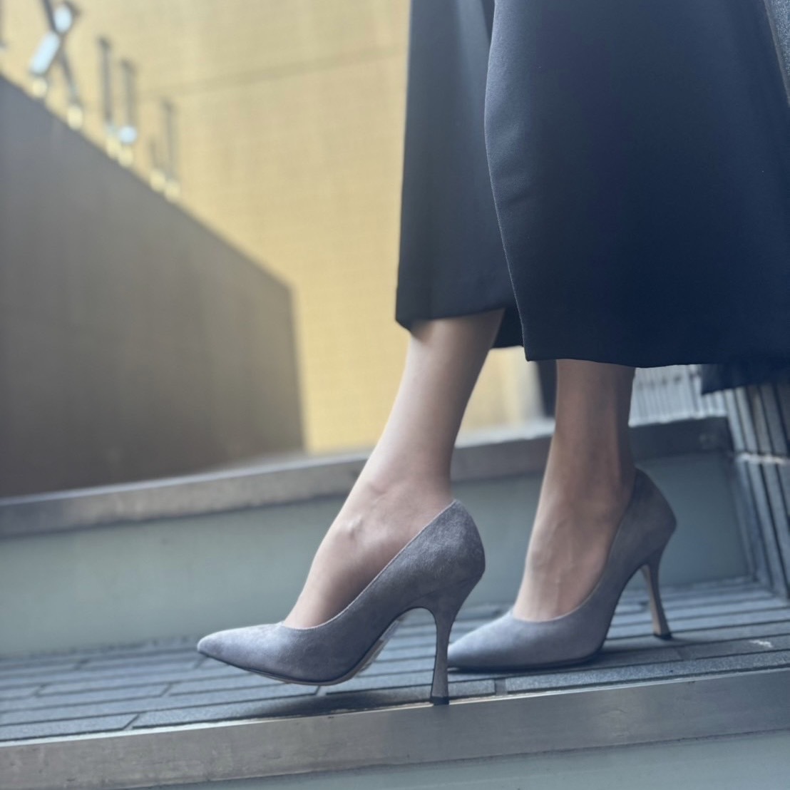 1/4中敷きの美しさに脱いでも心躍るパンプス