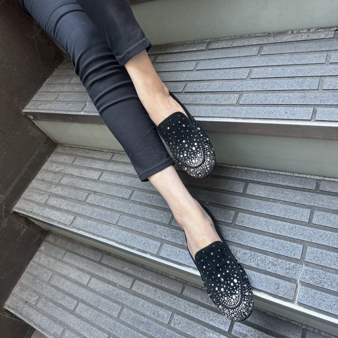 9/2まるで星空を足元に散りばめたようなローファー