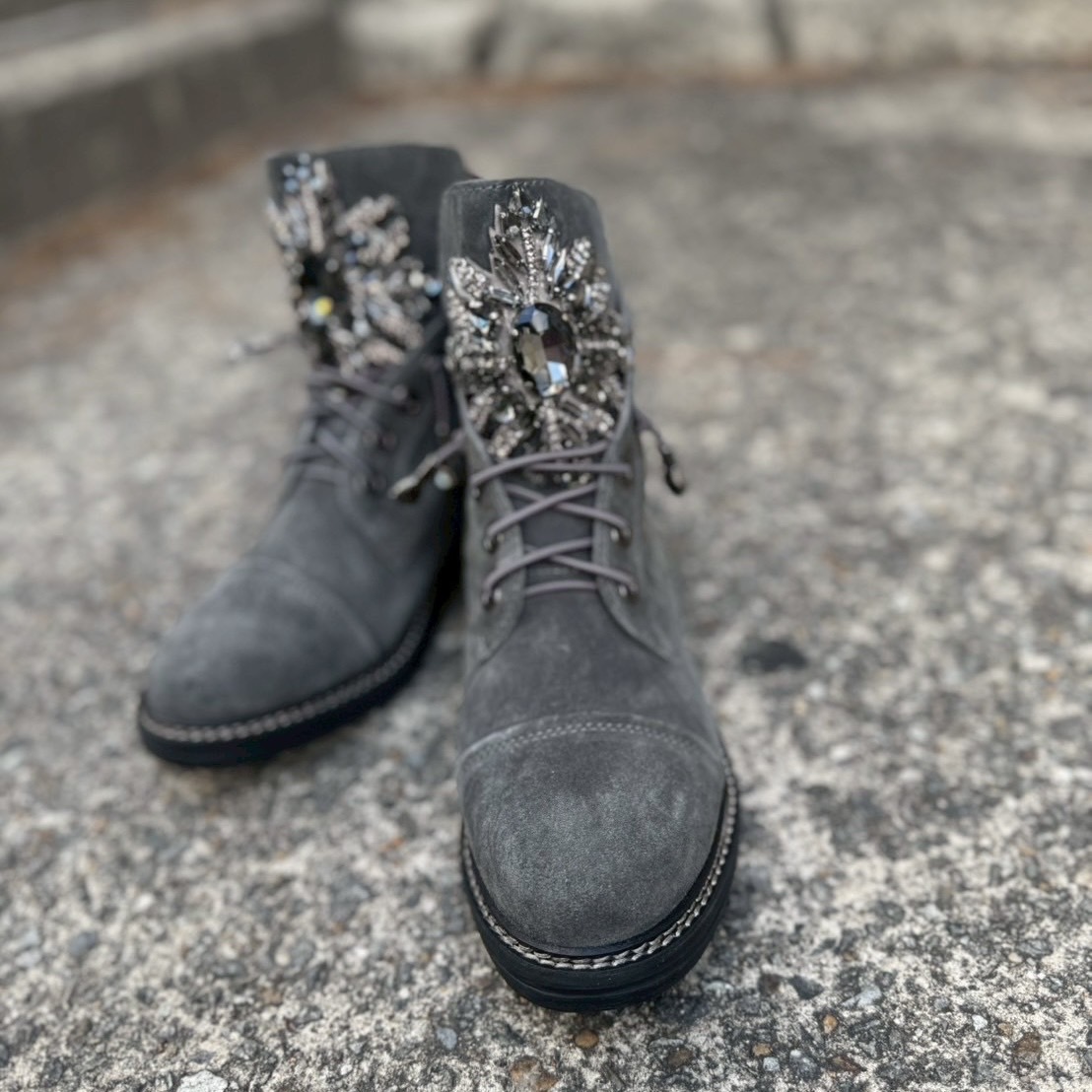 12/2ビジュー煌めく存在感抜群のトレッキングブーツ